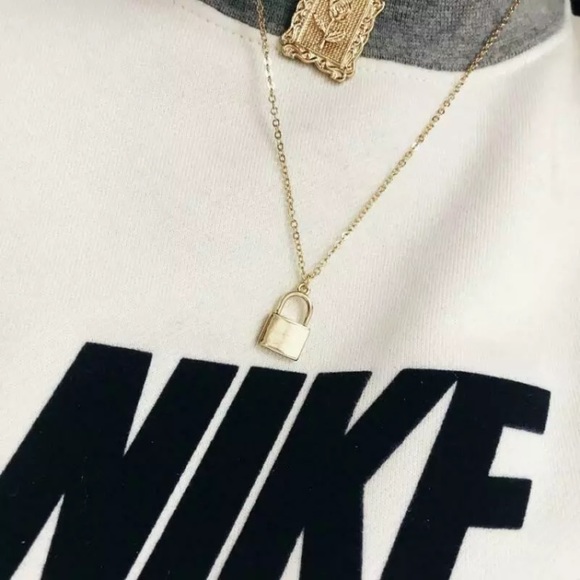 NEW! DAINTY LOCK COUPLES GOLD CHAIN NECKLACE - Picture 3 of 3